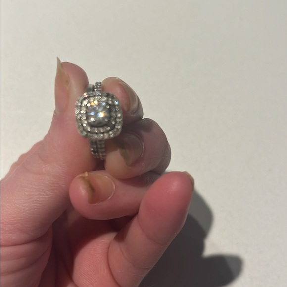 2.5 KARAT DIAMOND PLATINUM ENGAGEMENT RING AND WEDDING BAND - Picture 3 of 3